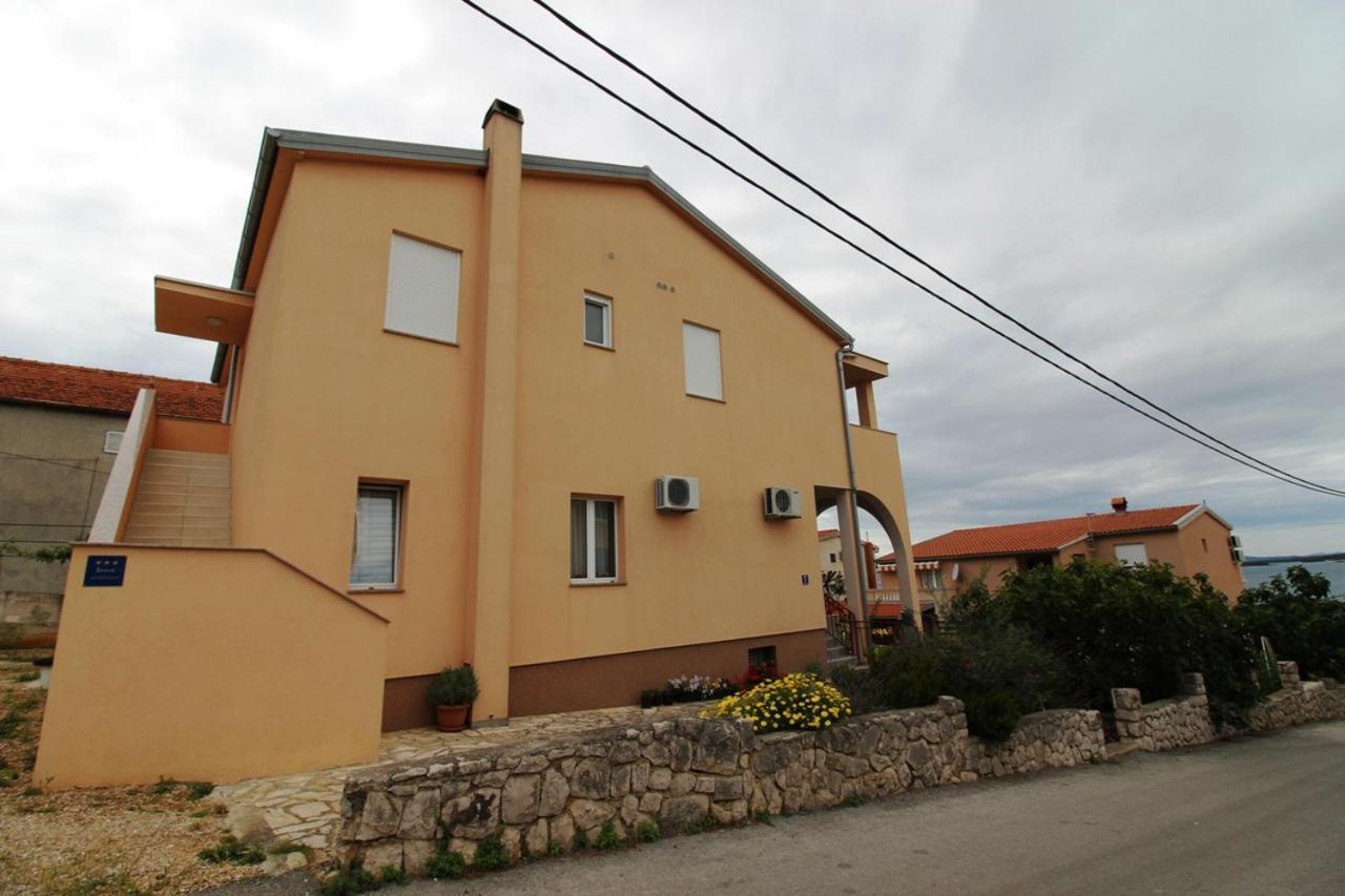 Apartment Sea View Saric Drage Luaran gambar