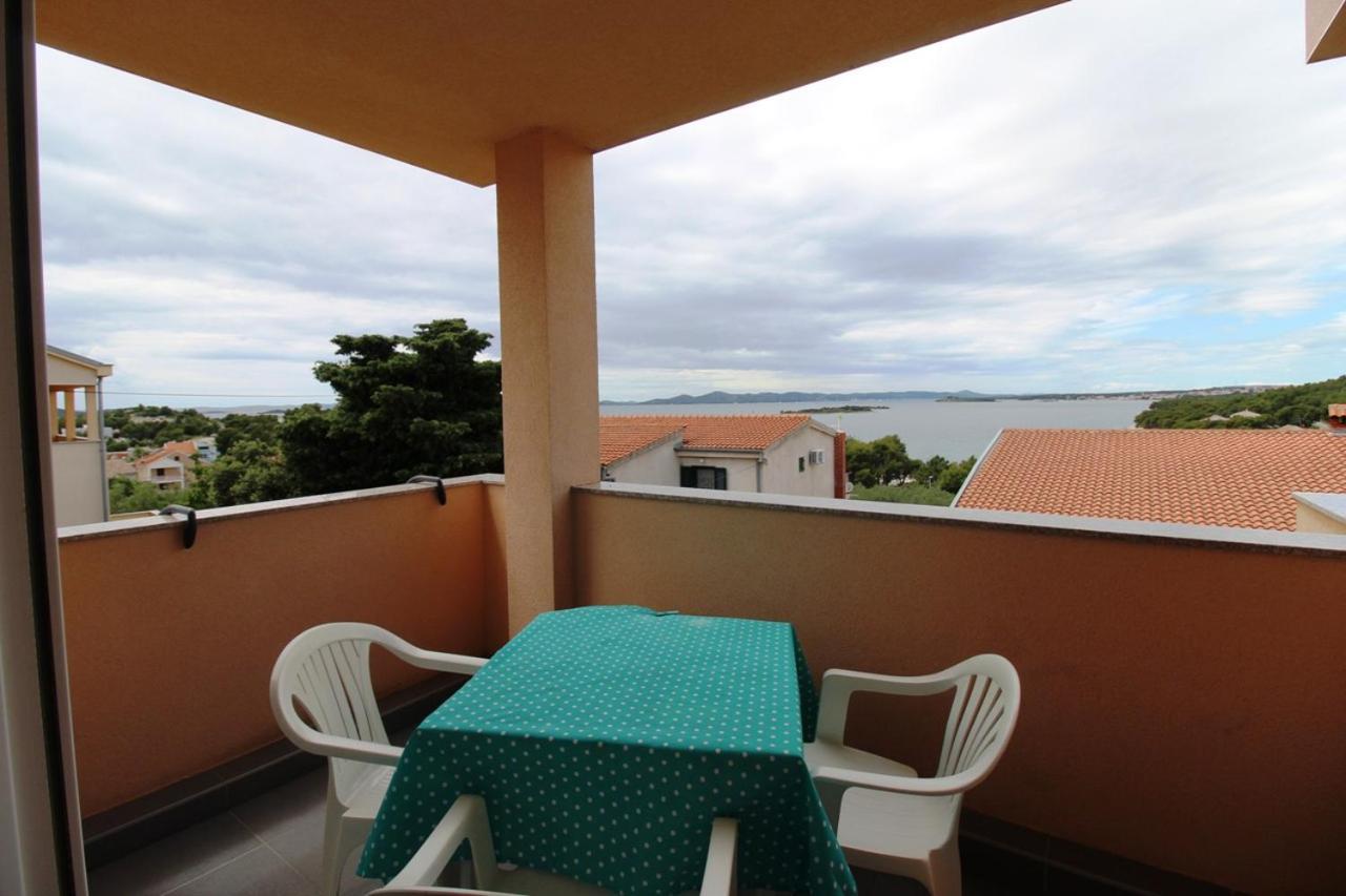 Apartment Sea View Saric Drage Luaran gambar