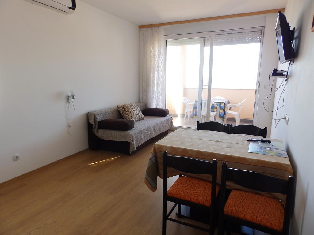 Apartment Sea View Saric Drage Luaran gambar
