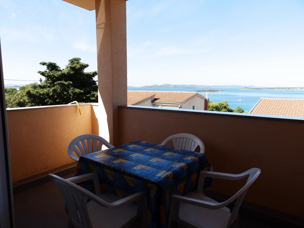 Apartment Sea View Saric Drage Luaran gambar