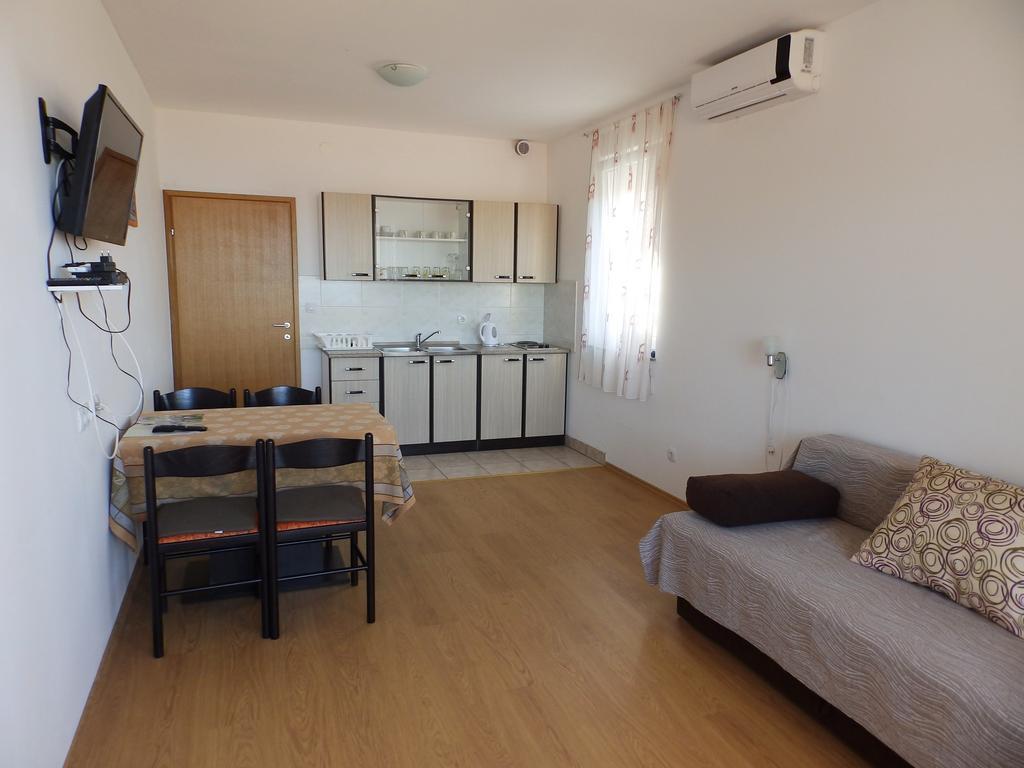 Apartment Sea View Saric Drage Luaran gambar