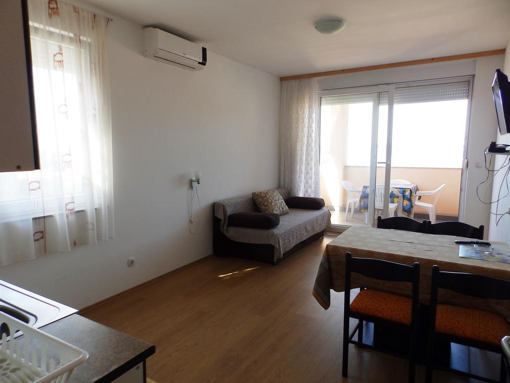 Apartment Sea View Saric Drage Luaran gambar